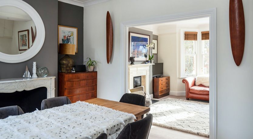 Photo of Elephant & Oxpecker