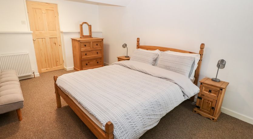 Photo of Weaver's Cottage