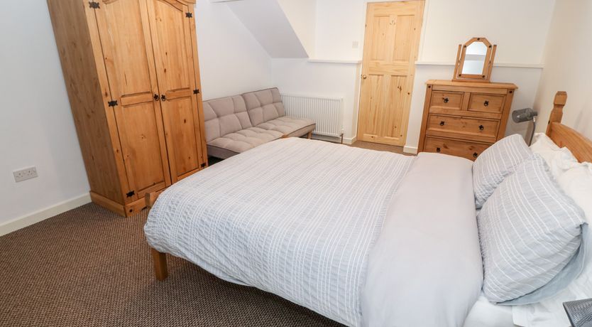 Photo of Weaver's Cottage