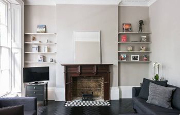 Punk Hip Apartment