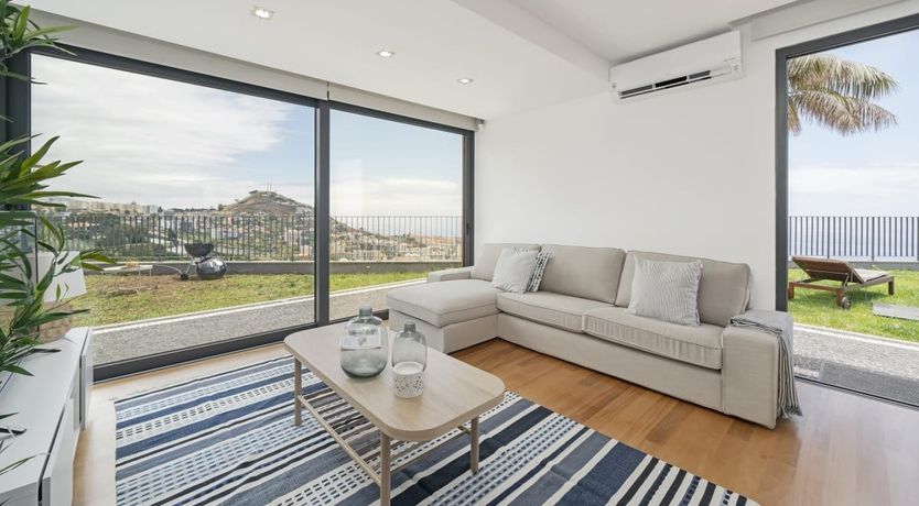 Photo of Palm Overlook