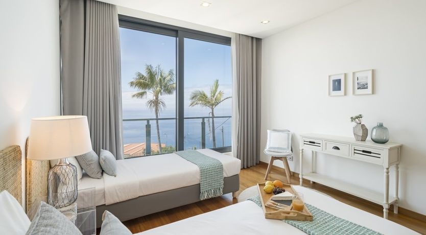 Photo of Palm Overlook