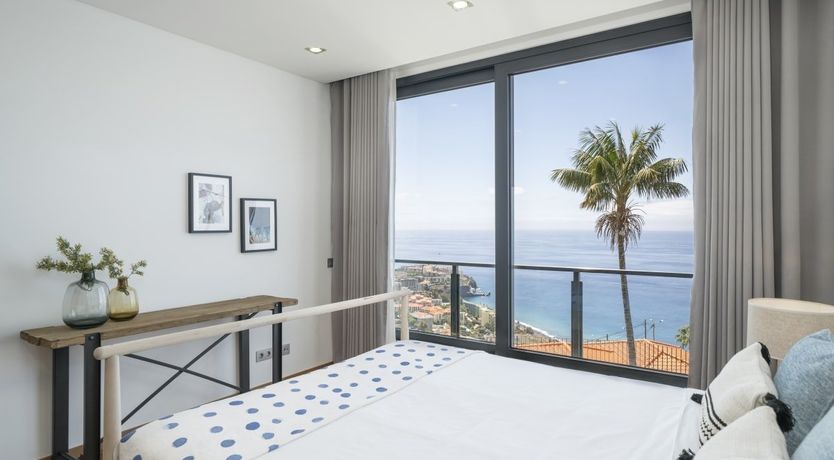 Photo of Palm Overlook