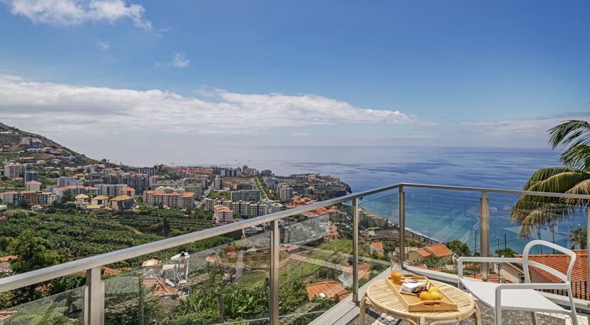 Photo of Palm Overlook