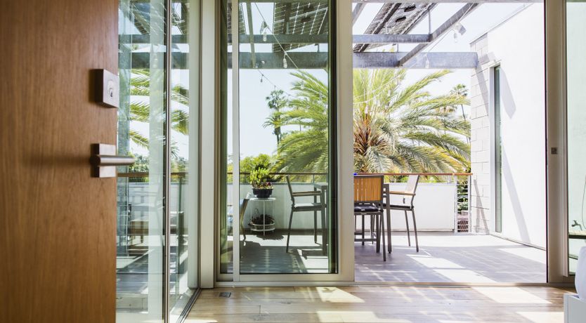 Photo of Retract and Recline