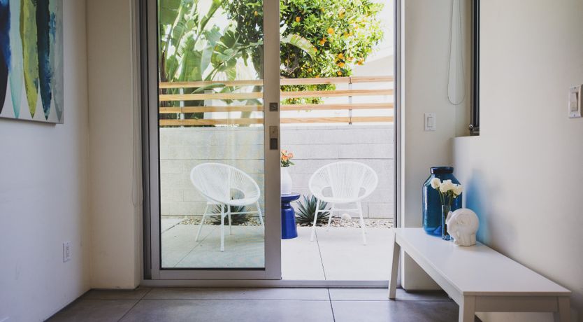 Photo of Retract and Recline