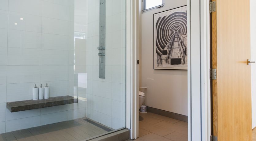 Photo of Retract and Recline