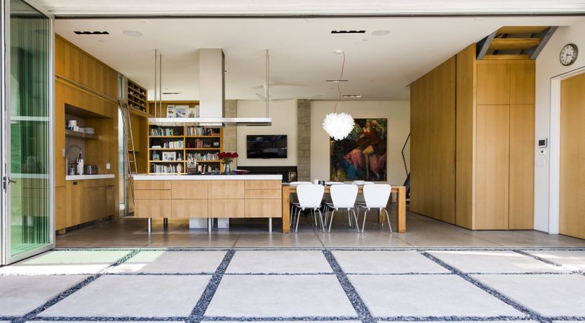 Photo of Retract and Recline