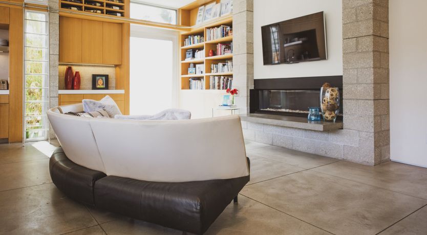 Photo of Retract and Recline