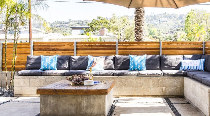 Photo of Retract and Recline