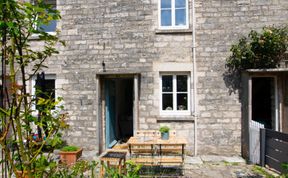 Photo of 'Farthing Cottage' 2 South View 