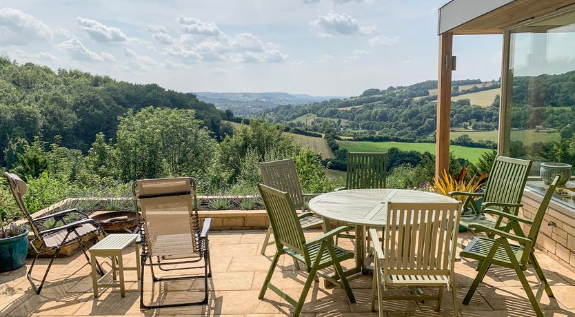 Photo of Under Catswood