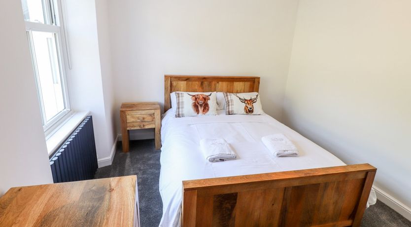 Photo of 8 Waterhead Terrace