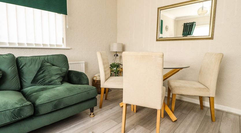 Photo of 2 Pine Grove