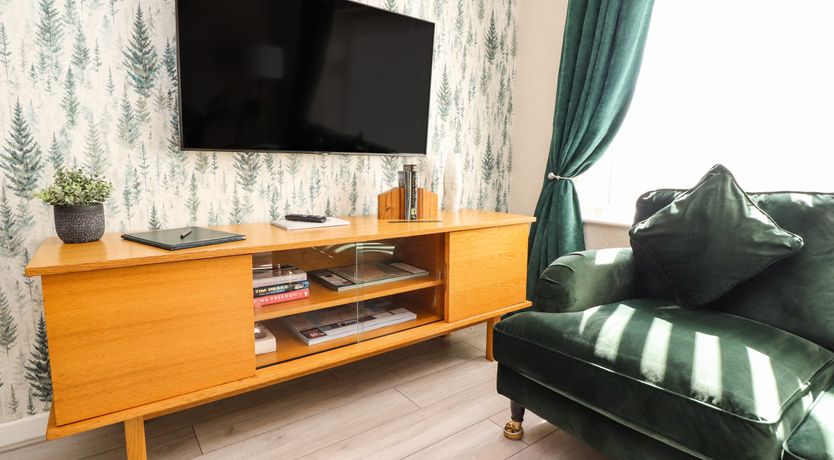 Photo of 2 Pine Grove