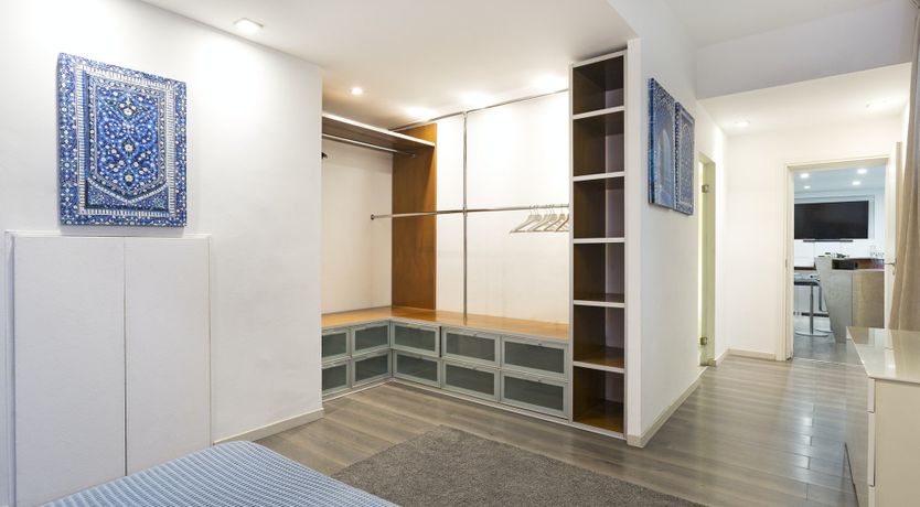 Photo of Glass & Steel