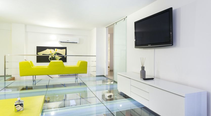 Photo of Glass & Steel