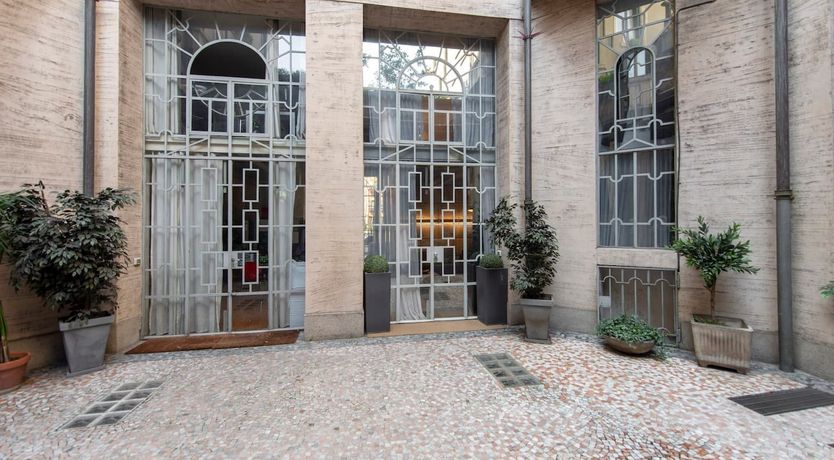 Photo of Glass & Steel