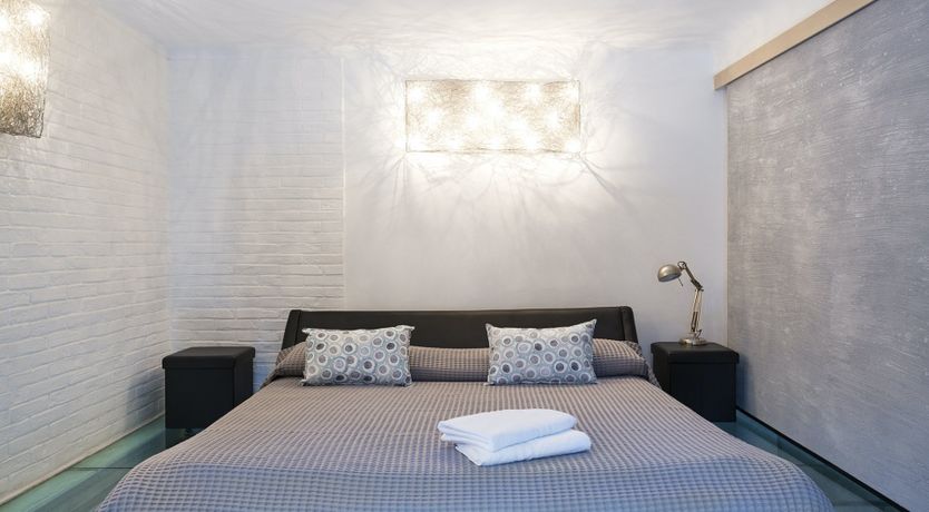 Photo of Glass & Steel