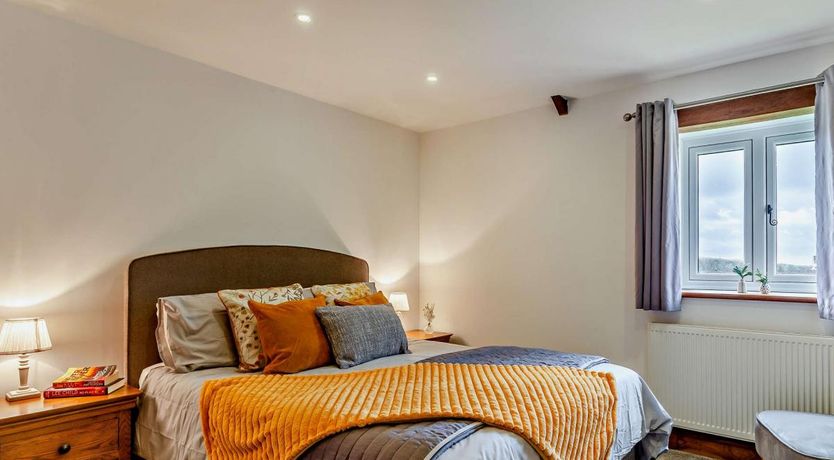 Photo of 1 Bed in Hartland