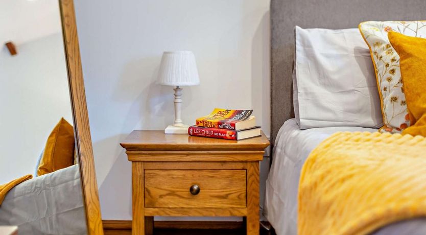 Photo of 1 Bed in Hartland