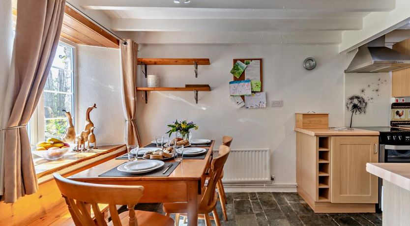 Photo of 2 Bed in Chapel Amble