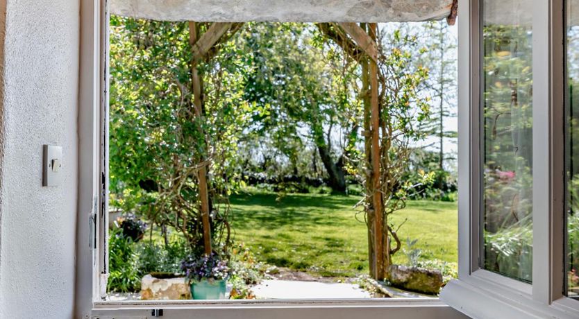 Photo of 2 Bed in Chapel Amble