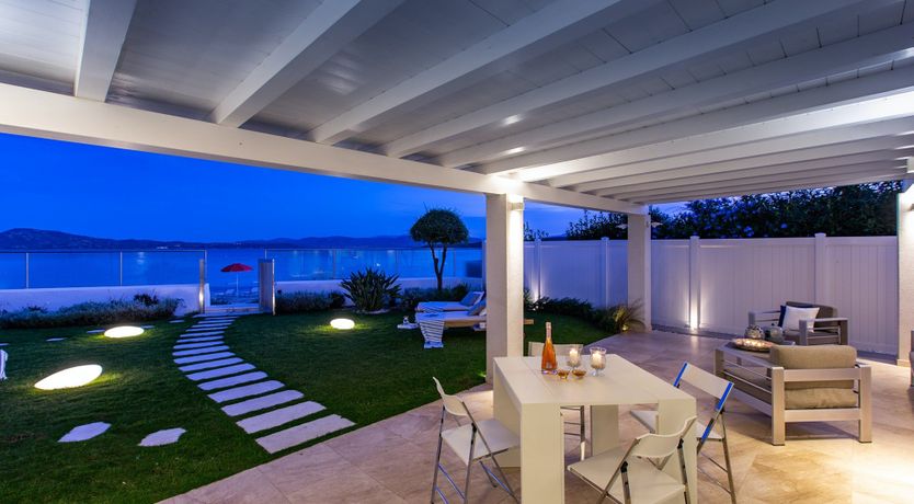 Photo of Sea & Rocks