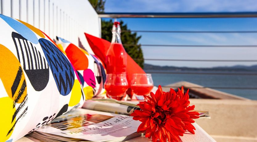 Photo of Sea & Rocks