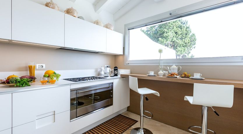 Photo of Sea & Rocks