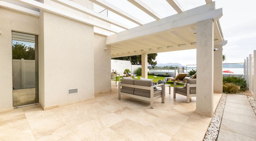 Photo of Sea & Rocks