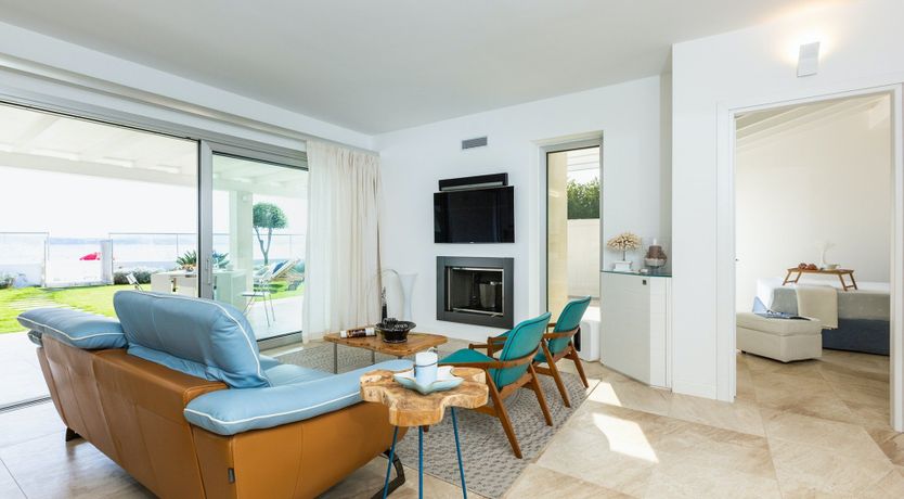 Photo of Sea & Rocks