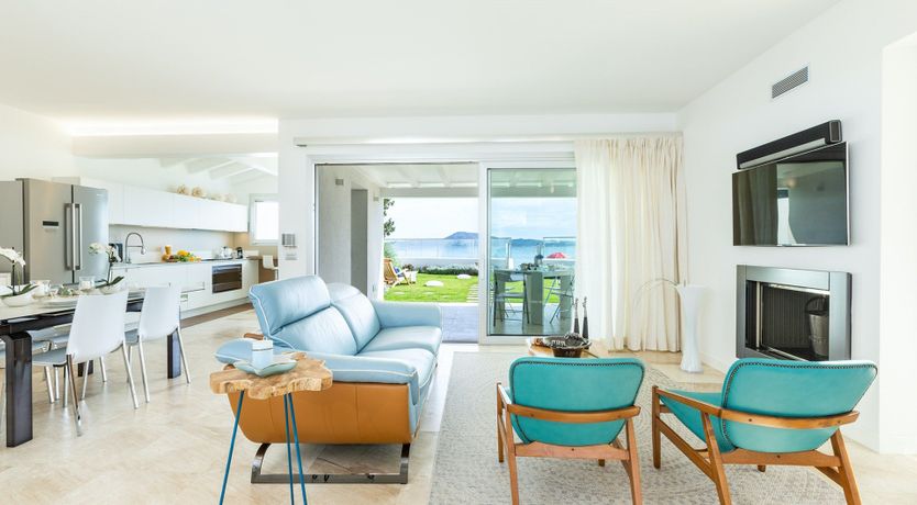 Photo of Sea & Rocks