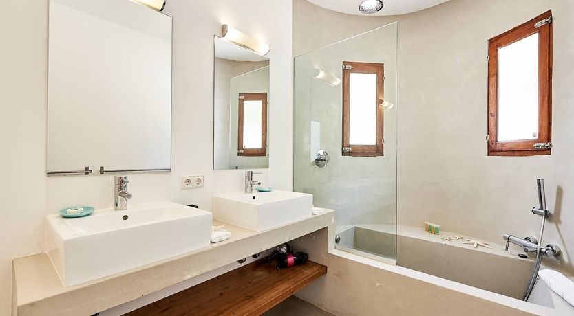 Photo of Sol Sol Sol