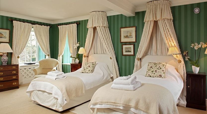 Photo of Oeil de Boeuf