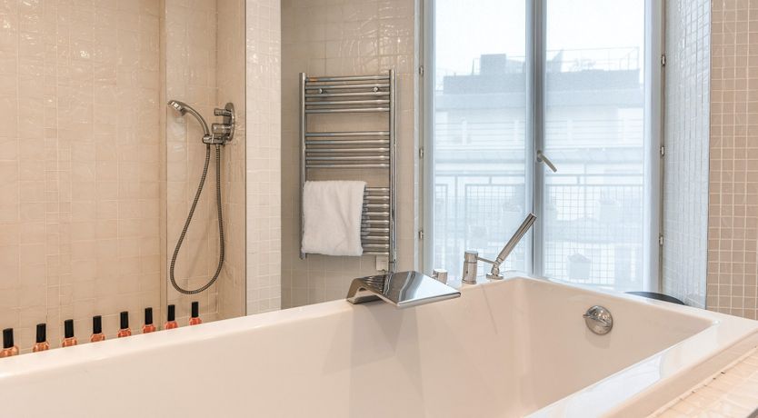 Photo of Le Chat Noir