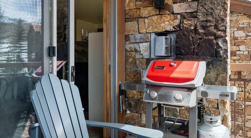 Photo of Snowy Shoes