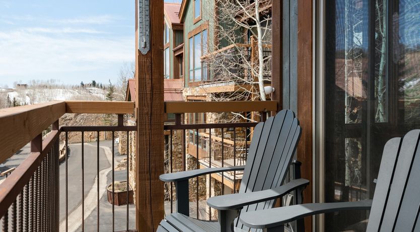 Photo of Snowy Shoes