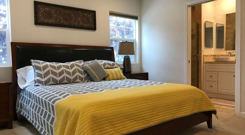 Photo of Cali Crystal