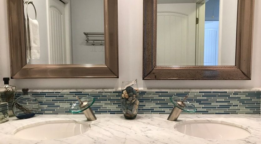 Photo of Cali Crystal