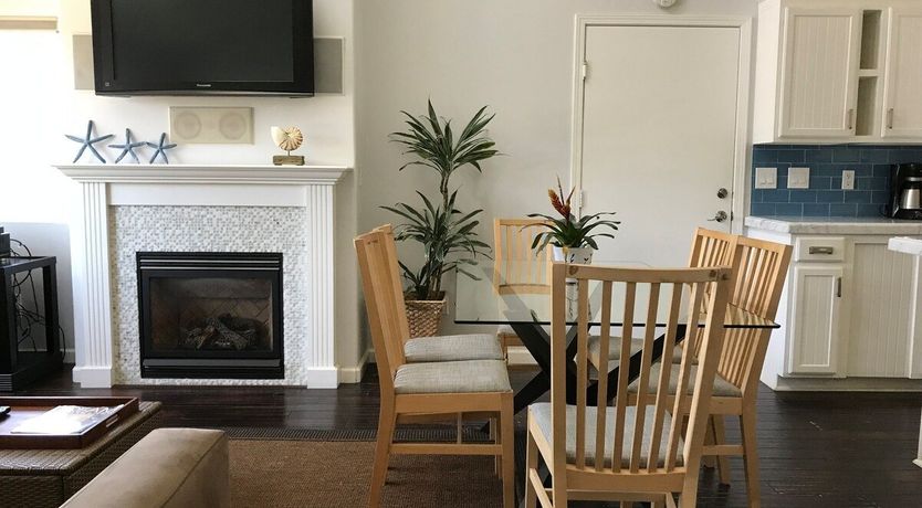 Photo of Cali Crystal