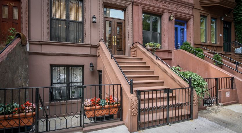 Photo of Juliet's Pergola