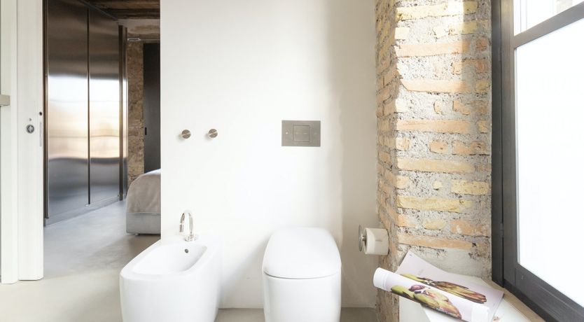 Photo of Mirror Sand