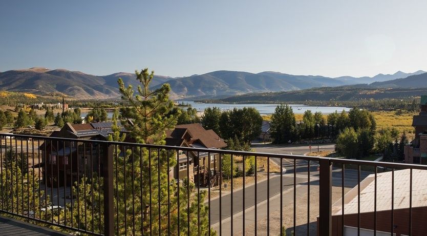 Photo of Lake Retreat