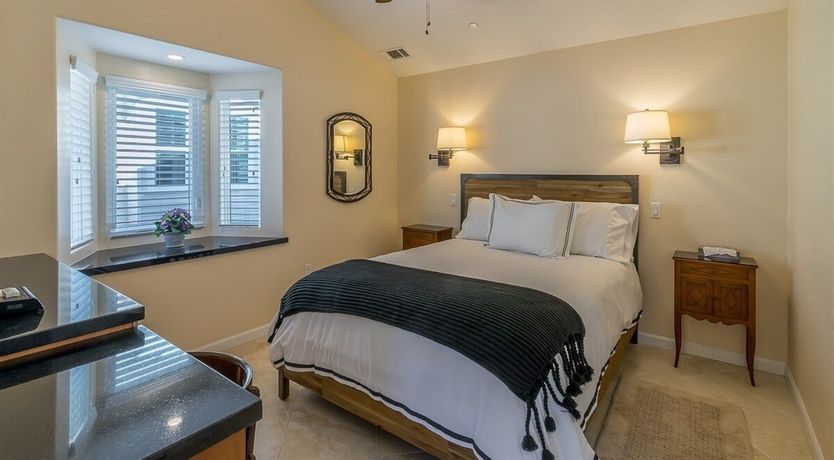 Photo of Violet Three