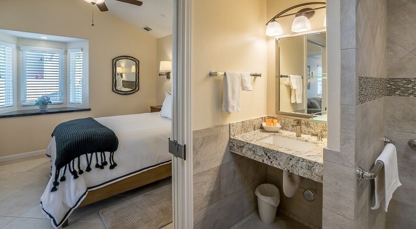 Photo of Violet Three