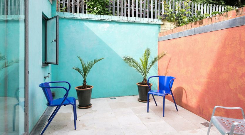 Photo of Colourful Connoisseur