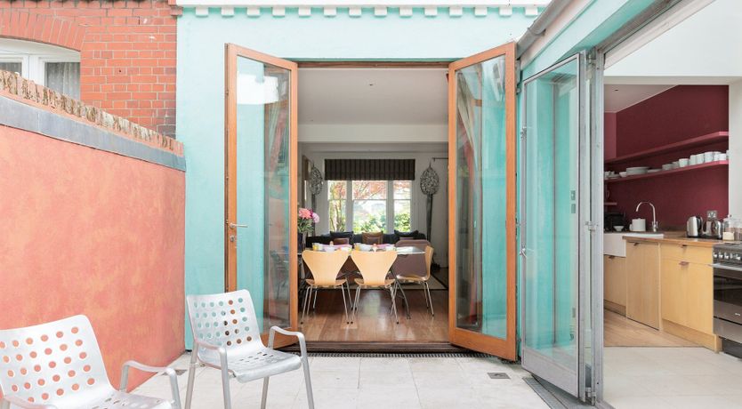 Photo of Colourful Connoisseur