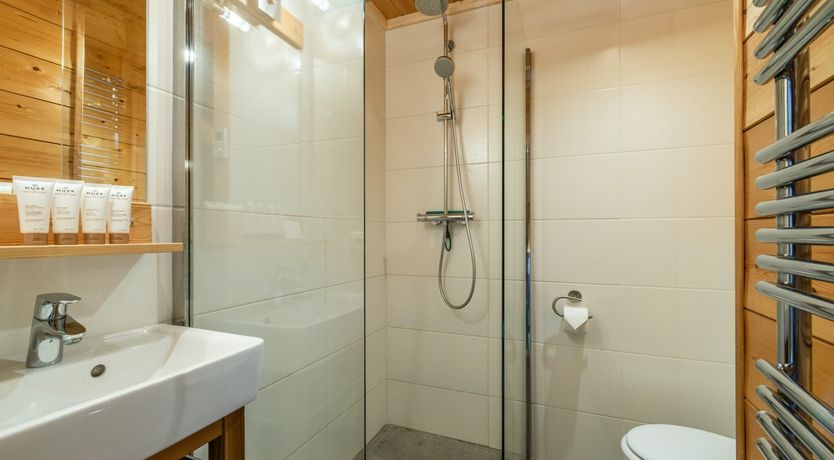 Photo of Grand Shelter