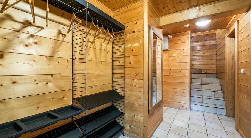 Photo of Grand Shelter